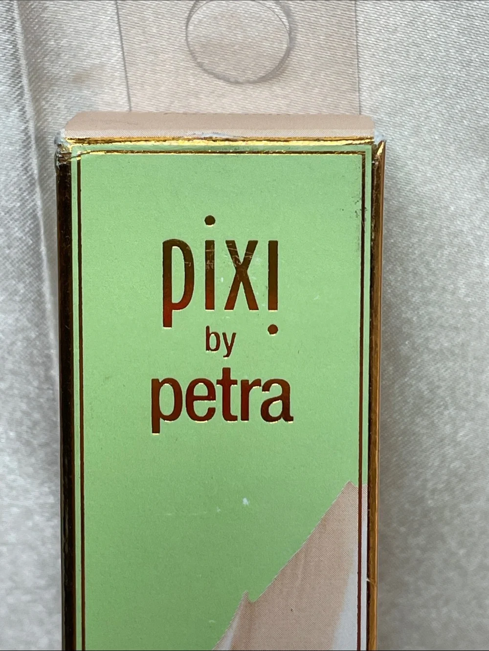 Pixi H20 Skintint Foundation - Porcelain - 1.2 fl oz